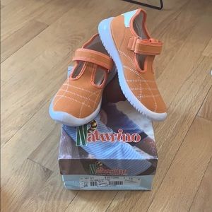 Brand new Naturino Velcro toddler sneakers